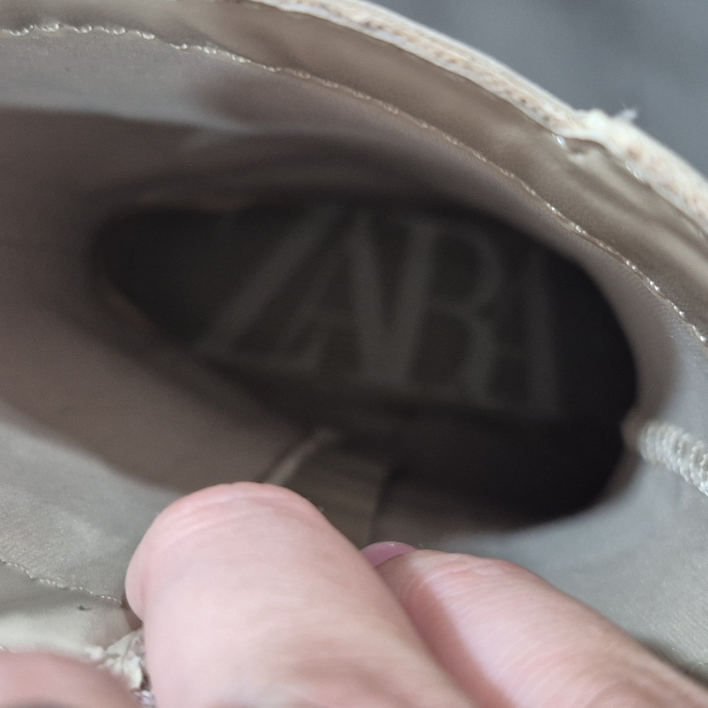 SOLD Zara Boots - Picture 3 of 4
